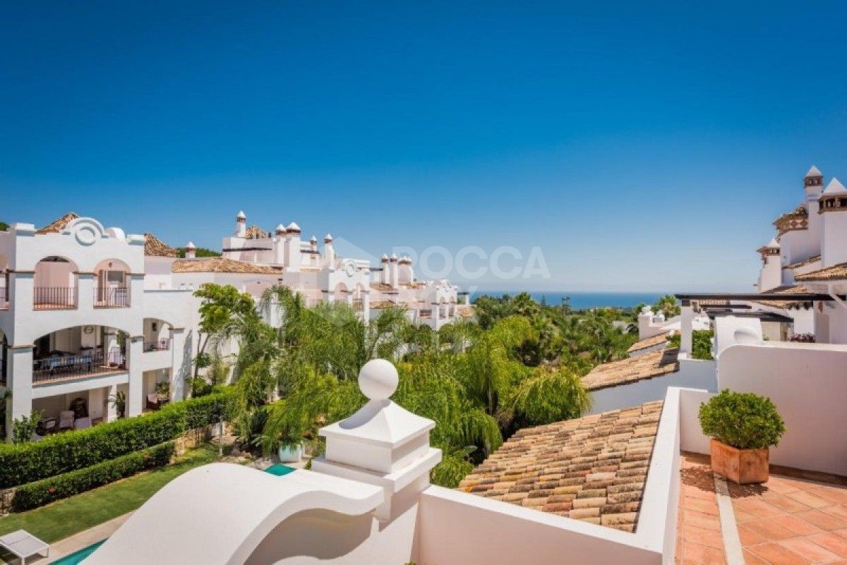 Luxury 2 bed apartment in exclusive development in Sierra Blanca