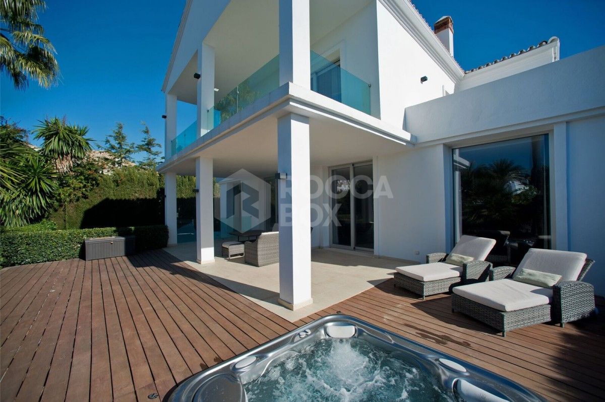 For sale reformed four bedroom villa in gated community close to Puerto Banus.
