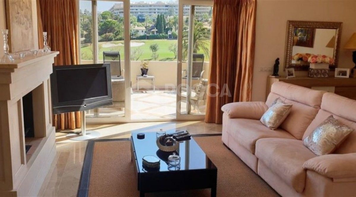 Luxury 2 bed penthouse apartment for sale in Nueva Andalucia