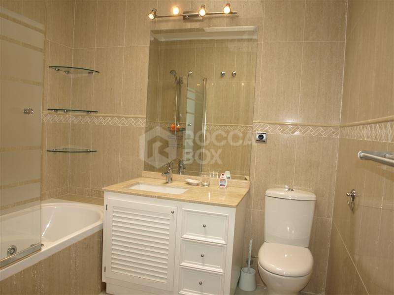4 Bedroom Townhouse in Nueva Andalucia