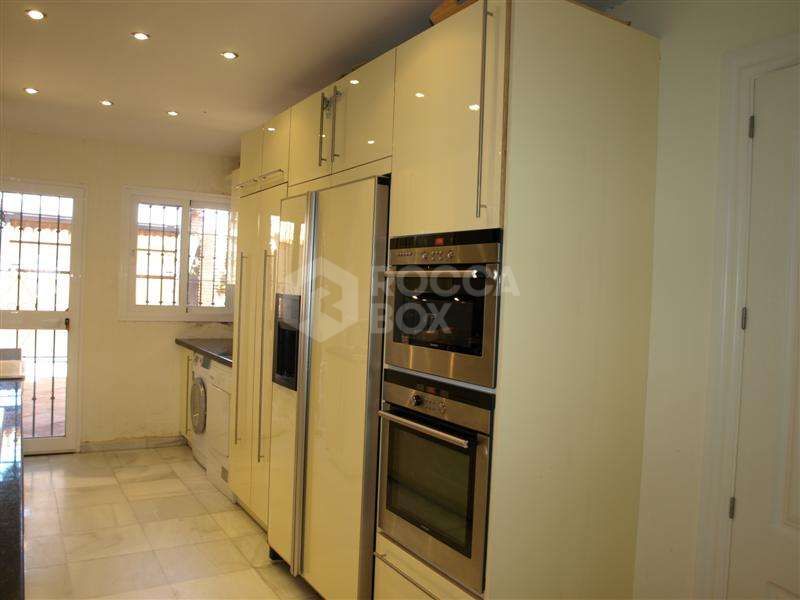 4 Bedroom Townhouse in Nueva Andalucia