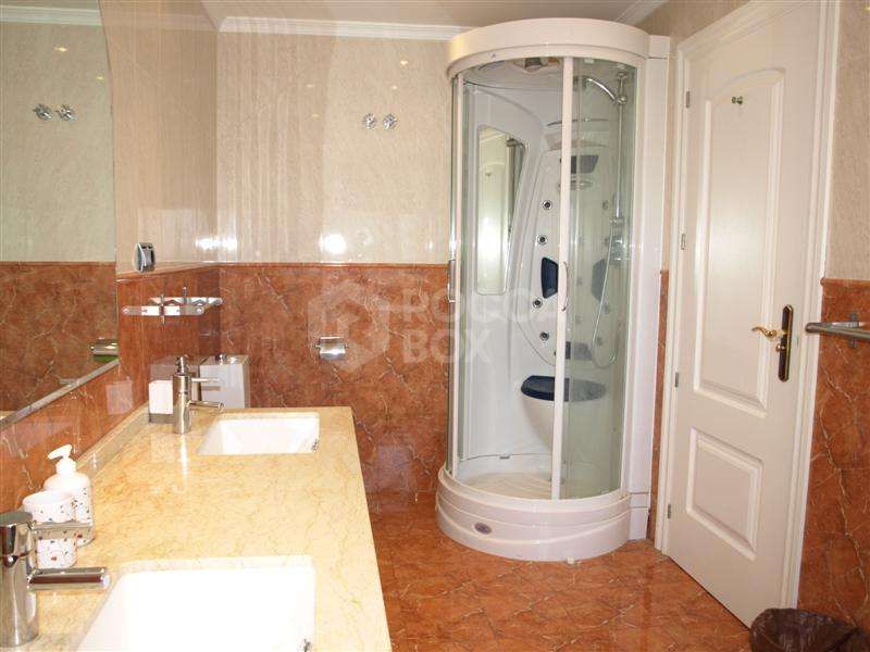 4 Bedroom Townhouse in Nueva Andalucia
