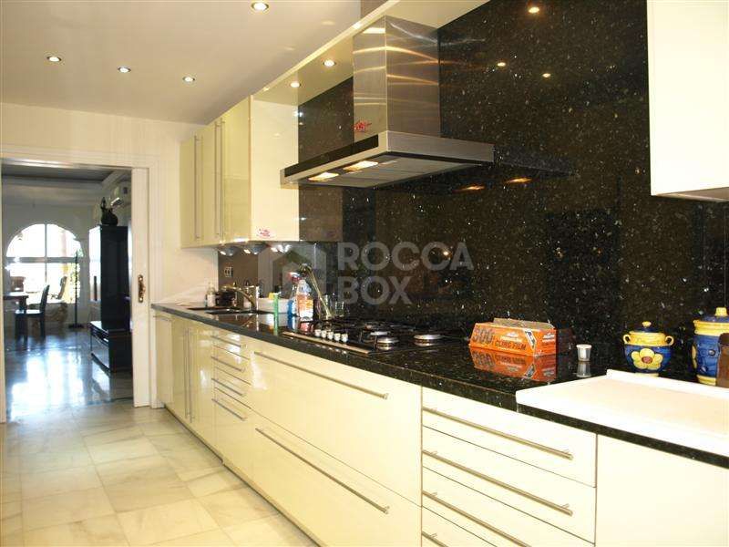 4 Bedroom Townhouse in Nueva Andalucia