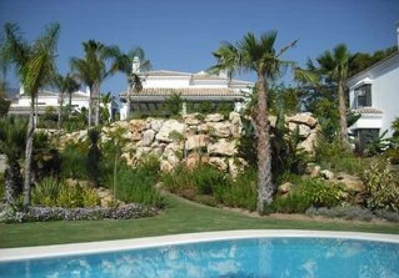 Beautiful 5 bedroom Villa for sale in Las Lomas de Magna Marbella