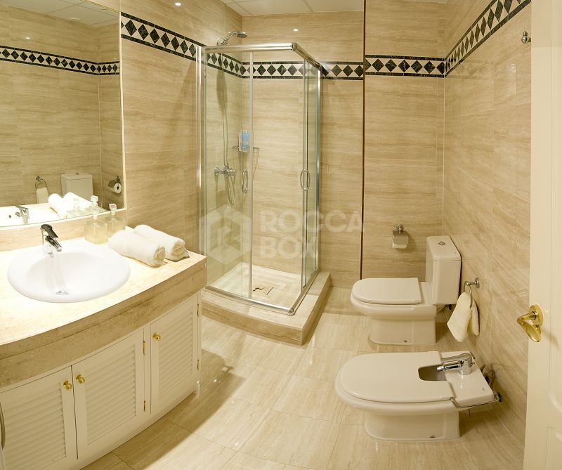 Stunning 2 Bedroom 2 Bathroom for sale in La Corniche