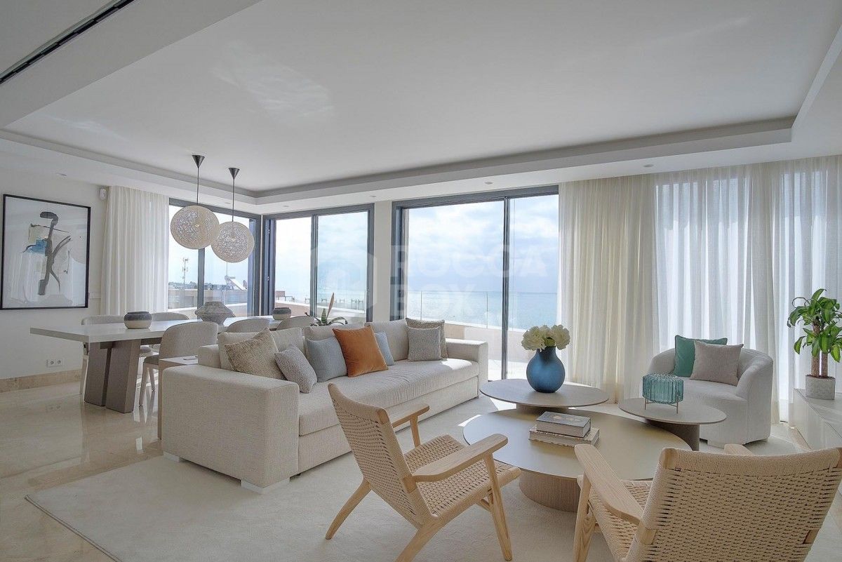 Front line beach Penthouse in Estepona for sale