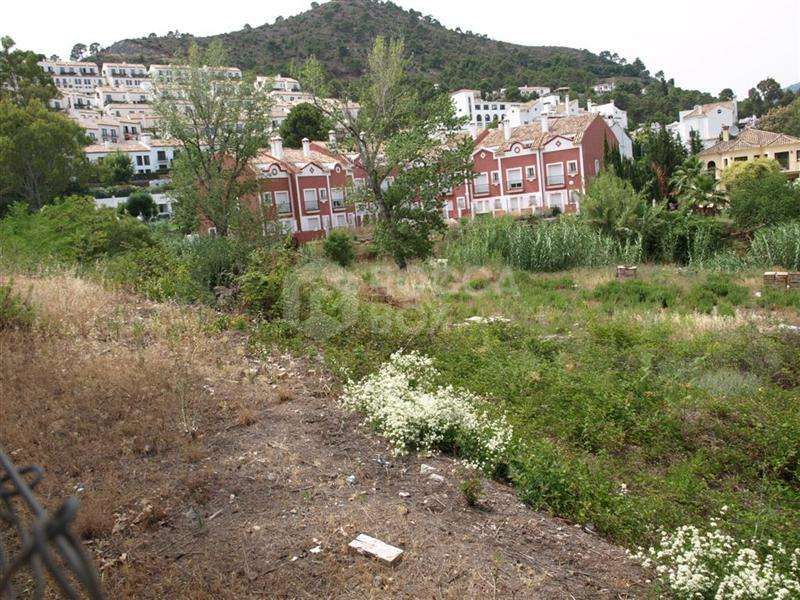 Residential Plot for sale in Benahavis