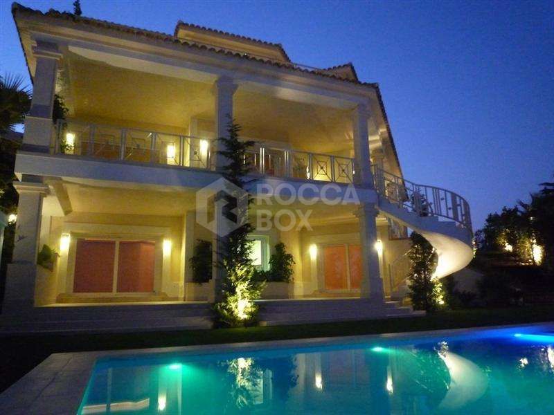 LUXURIOUS 5 BED SOUTH FACING VILLA IN MARBELLA WITH BREATHTAKING VIEWS