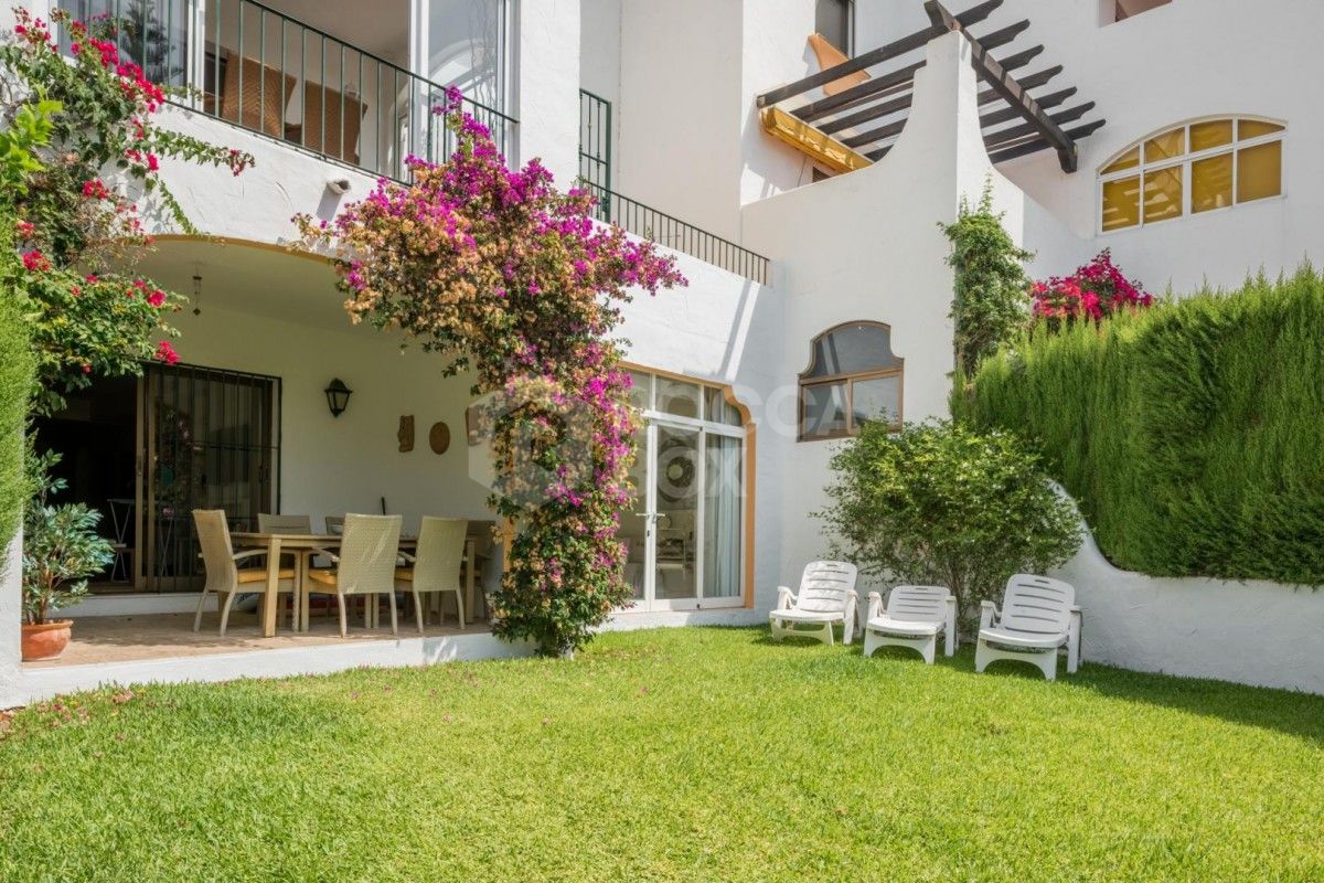 Spacious ground floor apartment in Cerro Blanco,close to Puerto Banus.