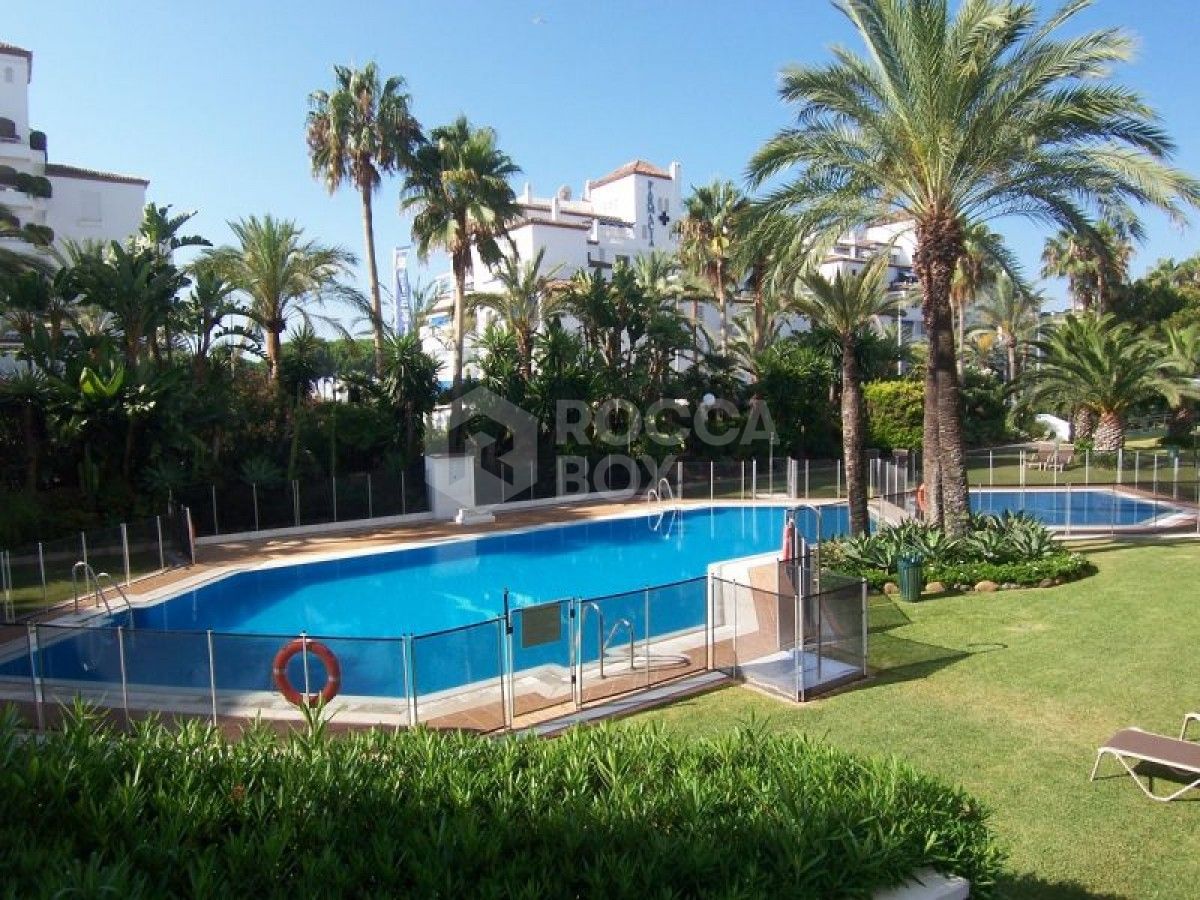 Apartment for sale in Puerto Banus, Marbella (All)