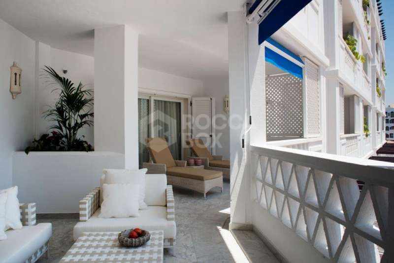 Apartment for sale in Puerto Banus, Marbella (All)