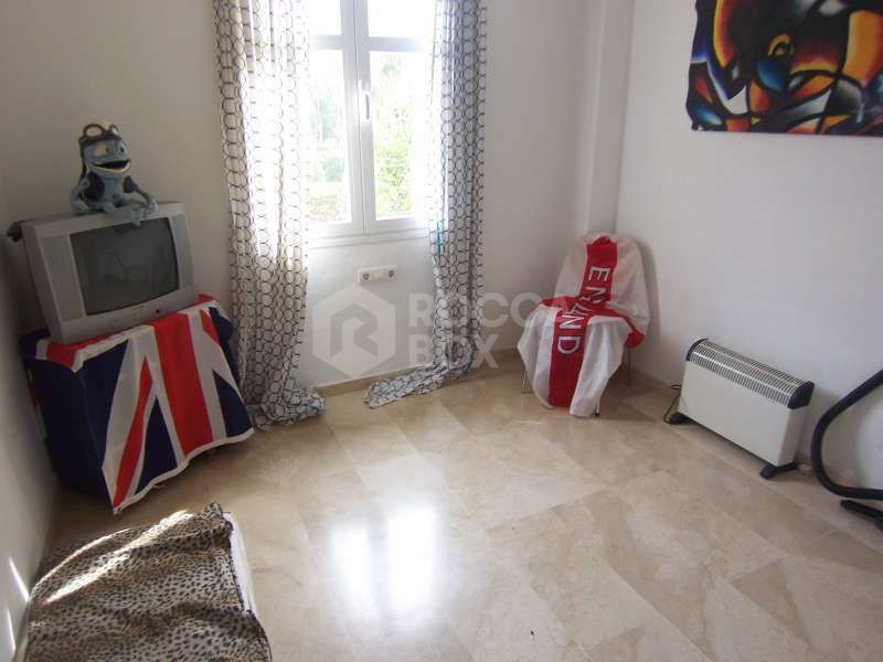 Townhouse with 4 bedrooms for sale in Nueva Andalucia