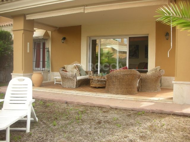 Santa Clara Golf, 3 bedroom Villa For Sale, Elviria