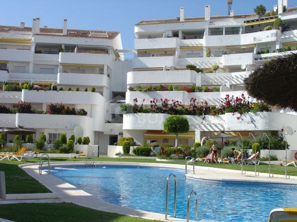 South Facing 2 Bedroom Garden Apartment in Nueva Andalucia for sale