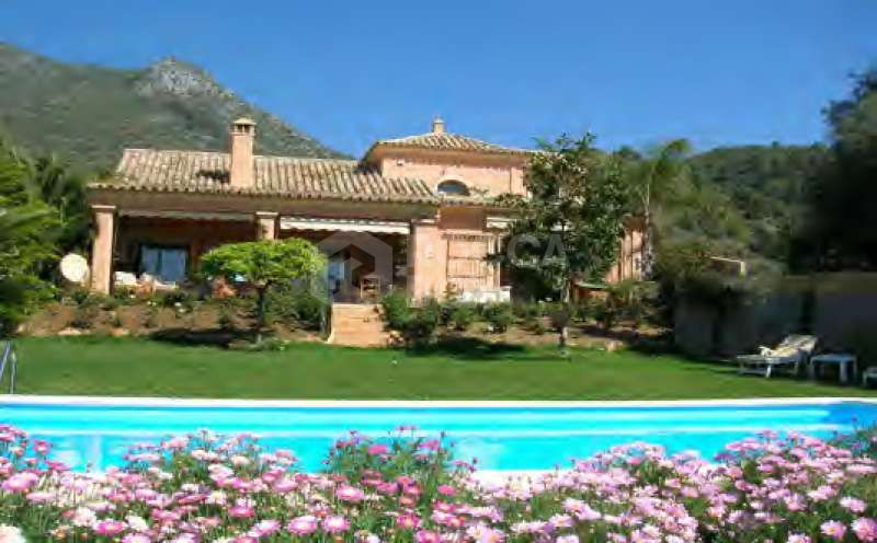AUTHENTIC andalucian style villa with TWO separate cottages