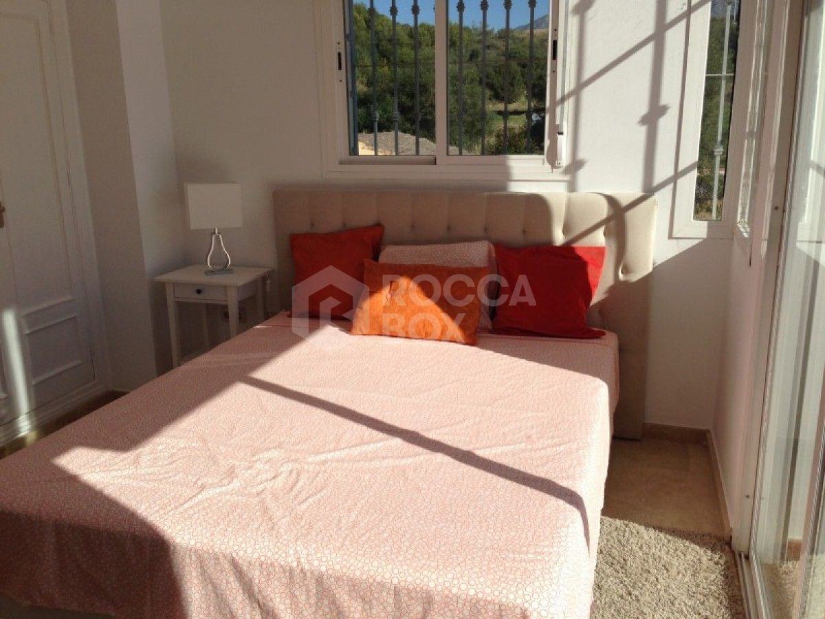 3 bedroom villa for sale la quinta nueva andalucia