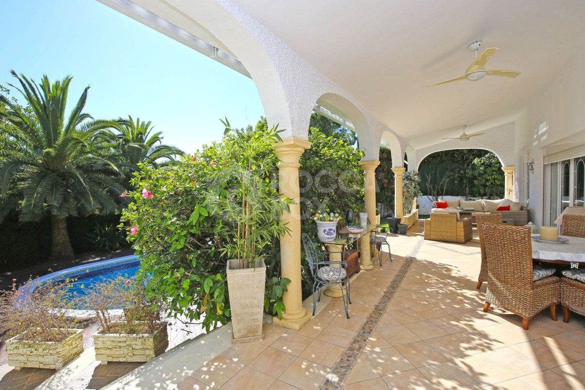 Beautiful 4 bedroom Villa in Nueva Andalucia for sale