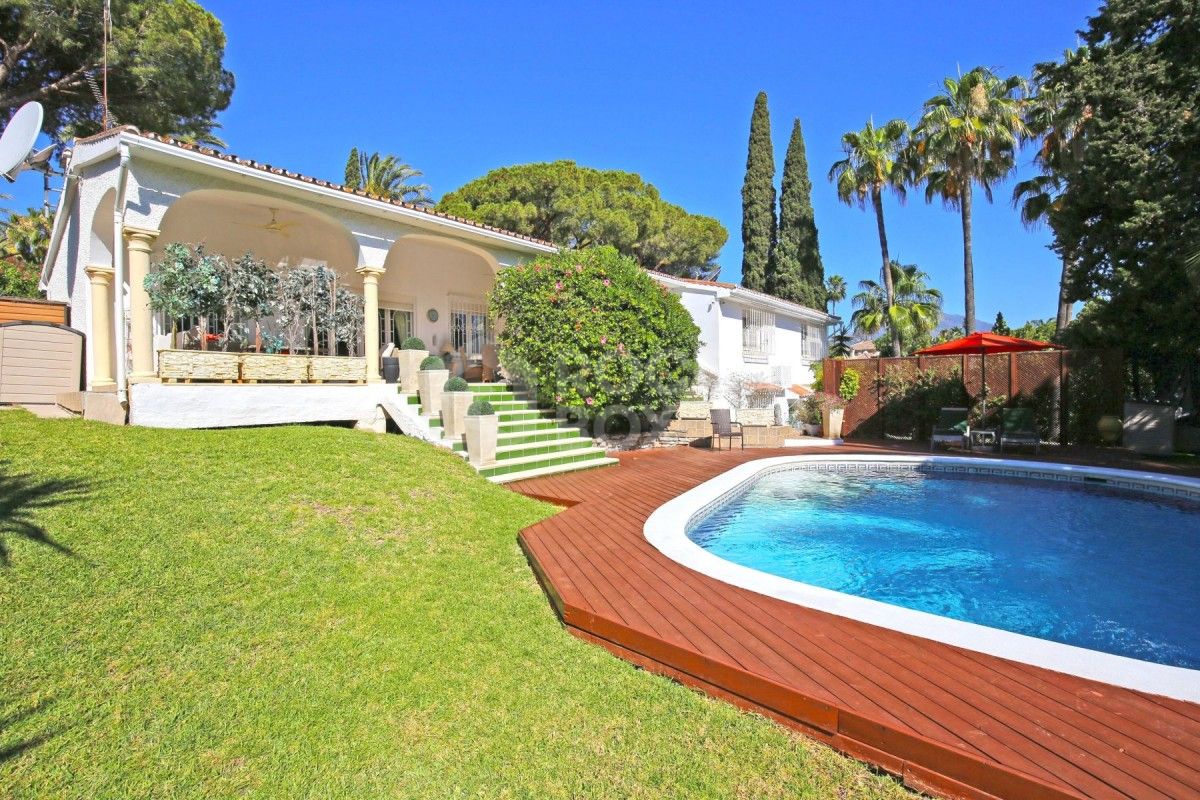 Beautiful 4 bedroom Villa in Nueva Andalucia for sale