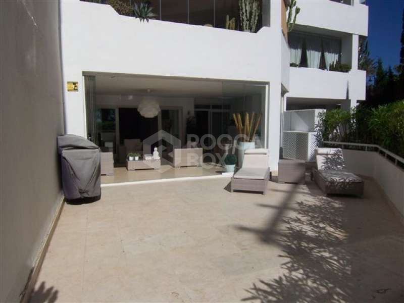 3 bedroom apartment beach front for sale puerto banus