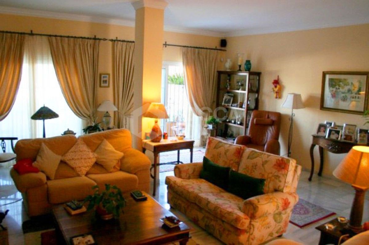 Fabulous Townhouse For Sale in Nueva Andalucia