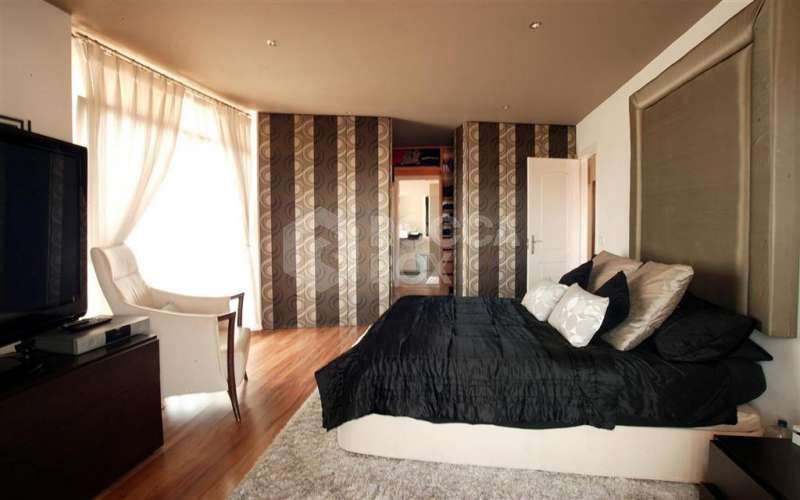 An exceptional Ibiza style 4 bedroom villa close to puerto banus
