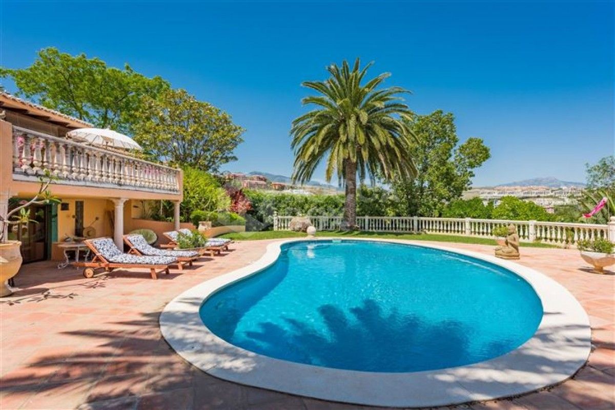 Magnificent Spanish Villa for sale in Cancelada