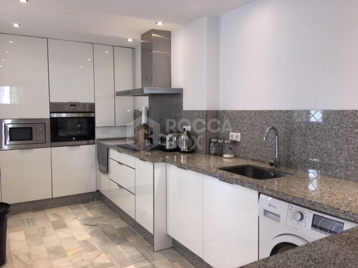Bright and spacious three bedroom townhouse in Miragolf, Nueva Andalucia