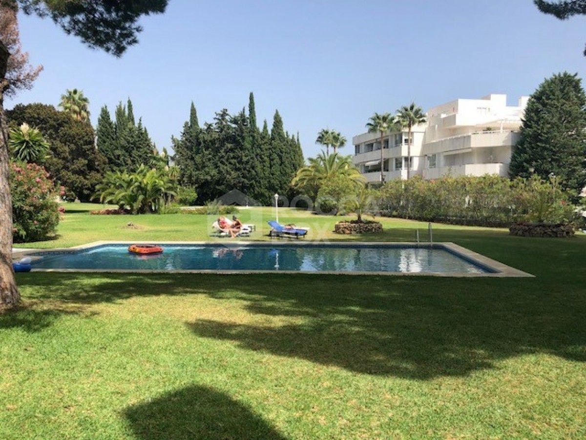 Bright and spacious three bedroom townhouse in Miragolf, Nueva Andalucia