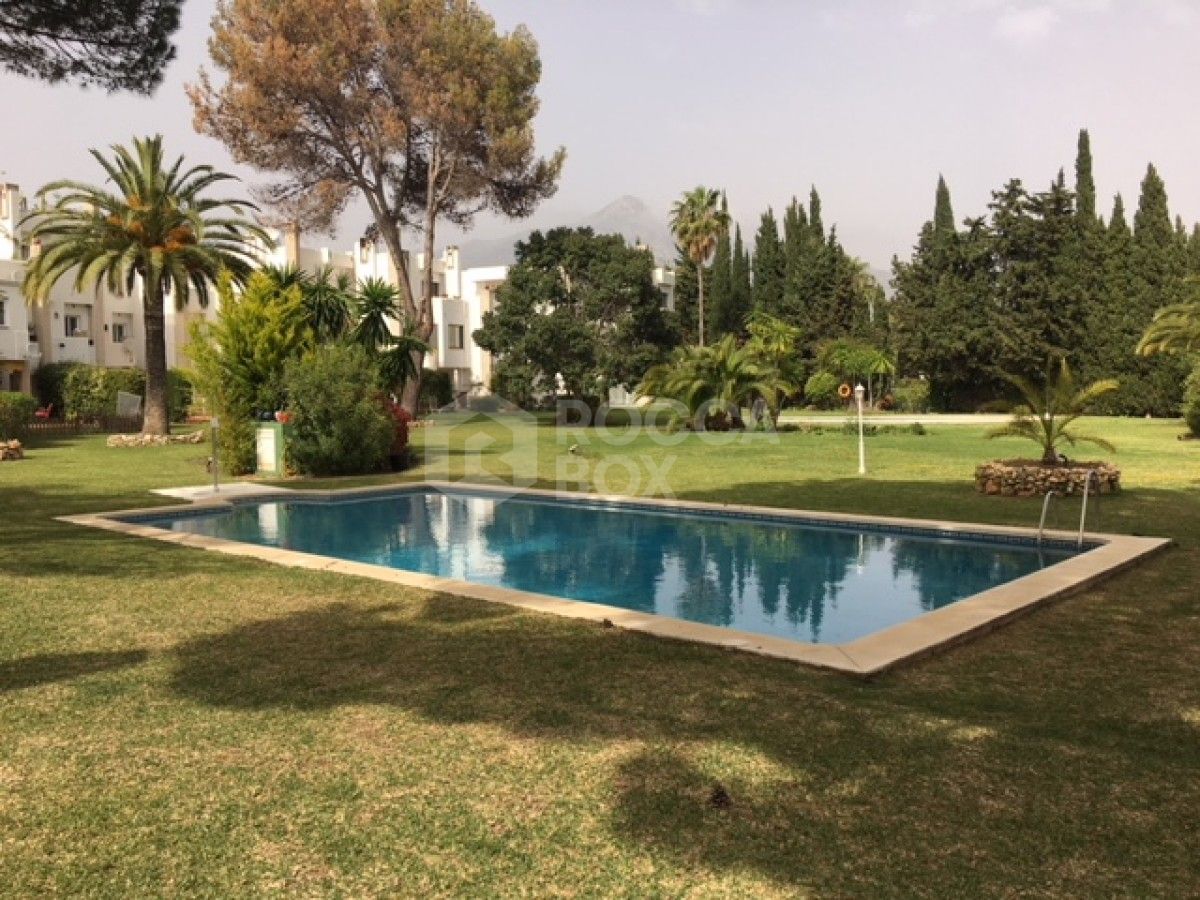 Bright and spacious three bedroom townhouse in Miragolf, Nueva Andalucia