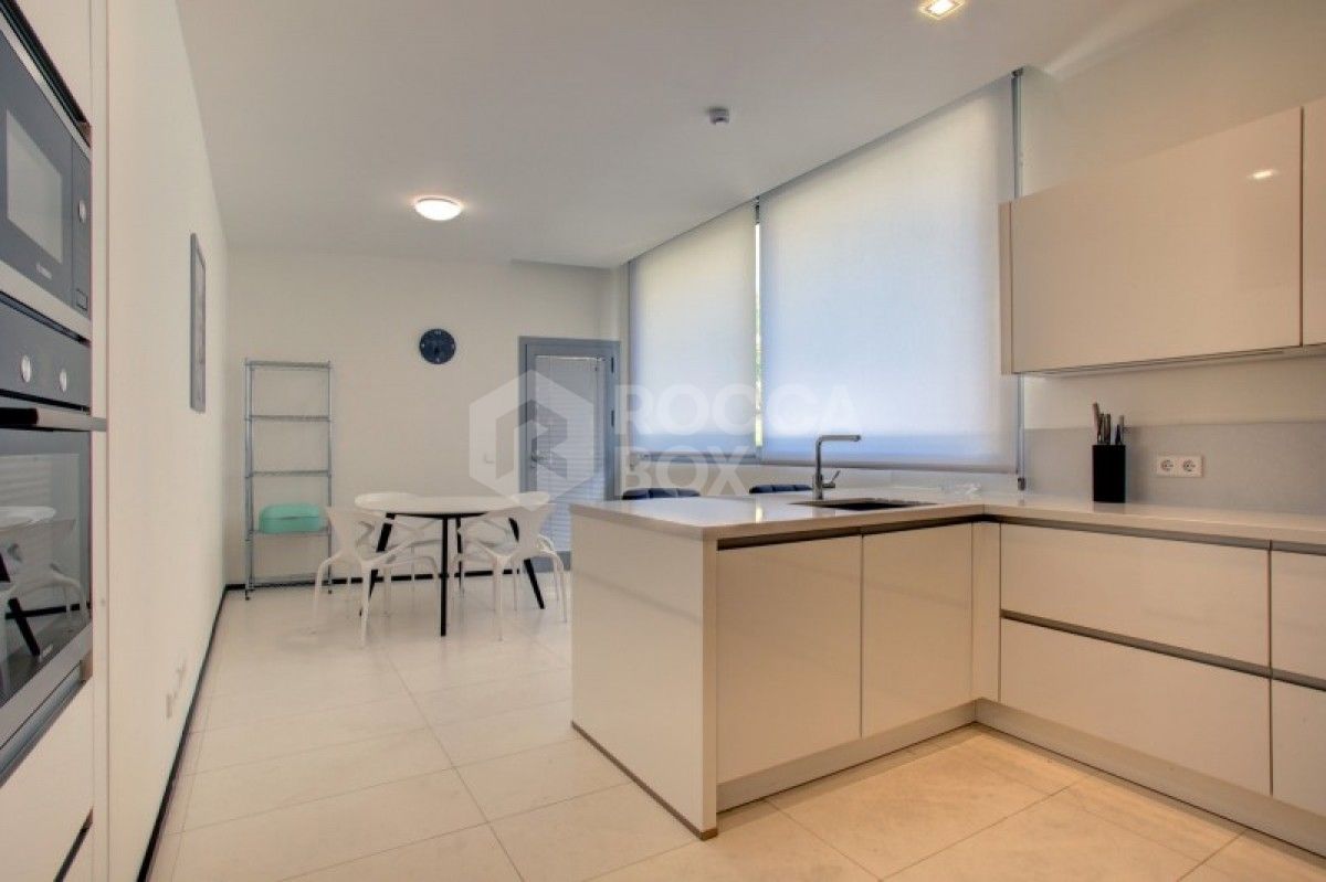 Beautiful 4 bed townhouse for sale in Sierra Blanca in Marbella