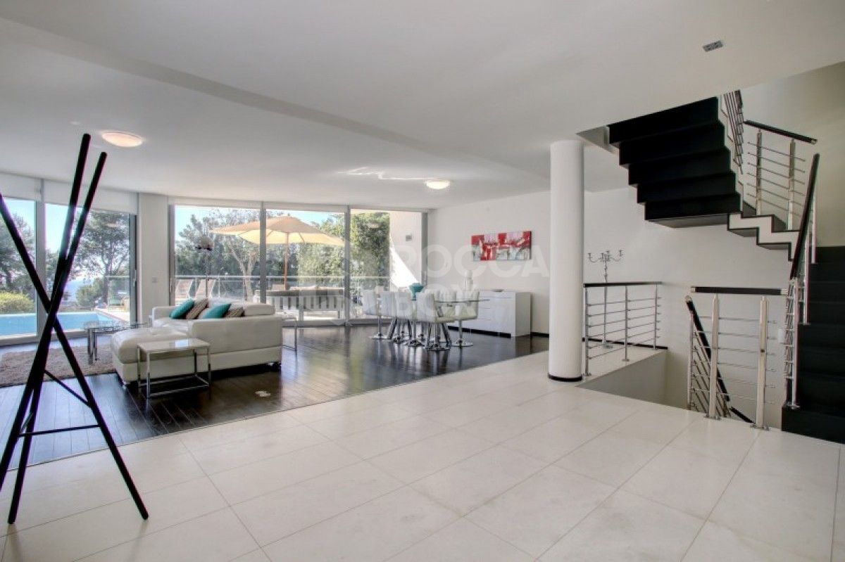 Beautiful 4 bed townhouse for sale in Sierra Blanca in Marbella