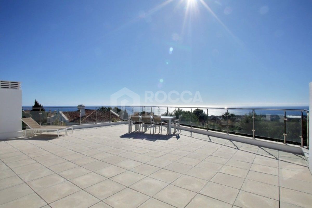 Beautiful 4 bed townhouse for sale in Sierra Blanca in Marbella