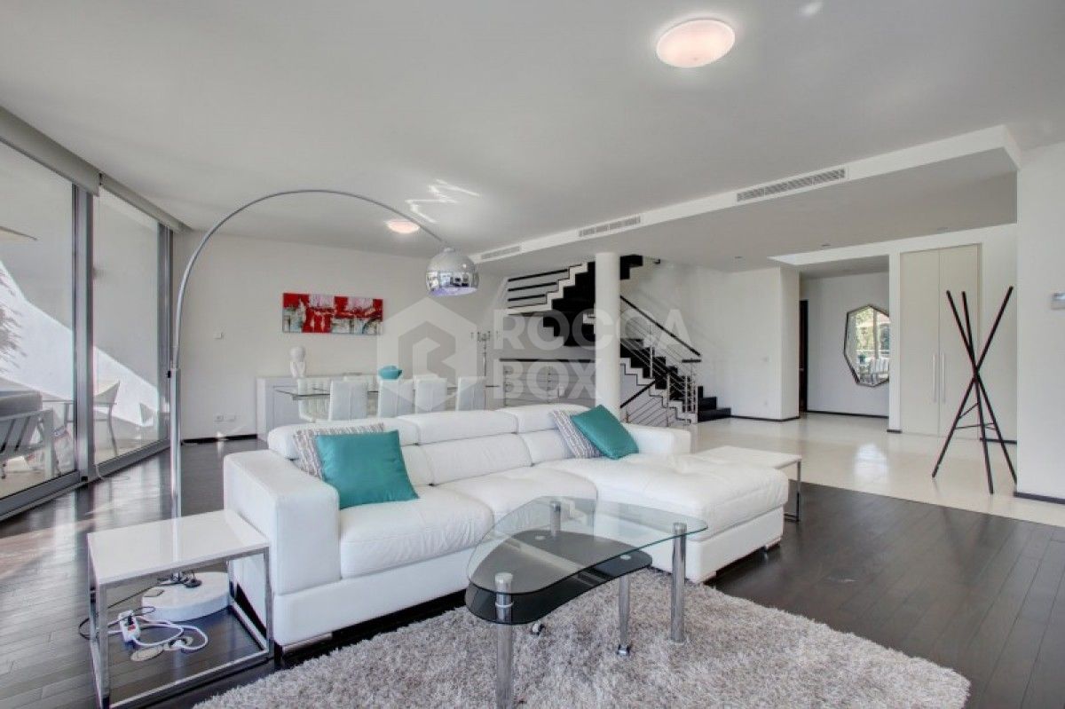 Beautiful 4 bed townhouse for sale in Sierra Blanca in Marbella
