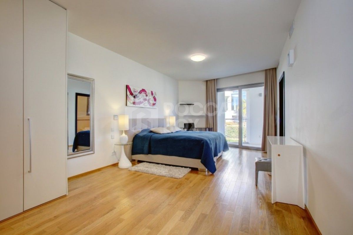 Beautiful 4 bed townhouse for sale in Sierra Blanca in Marbella