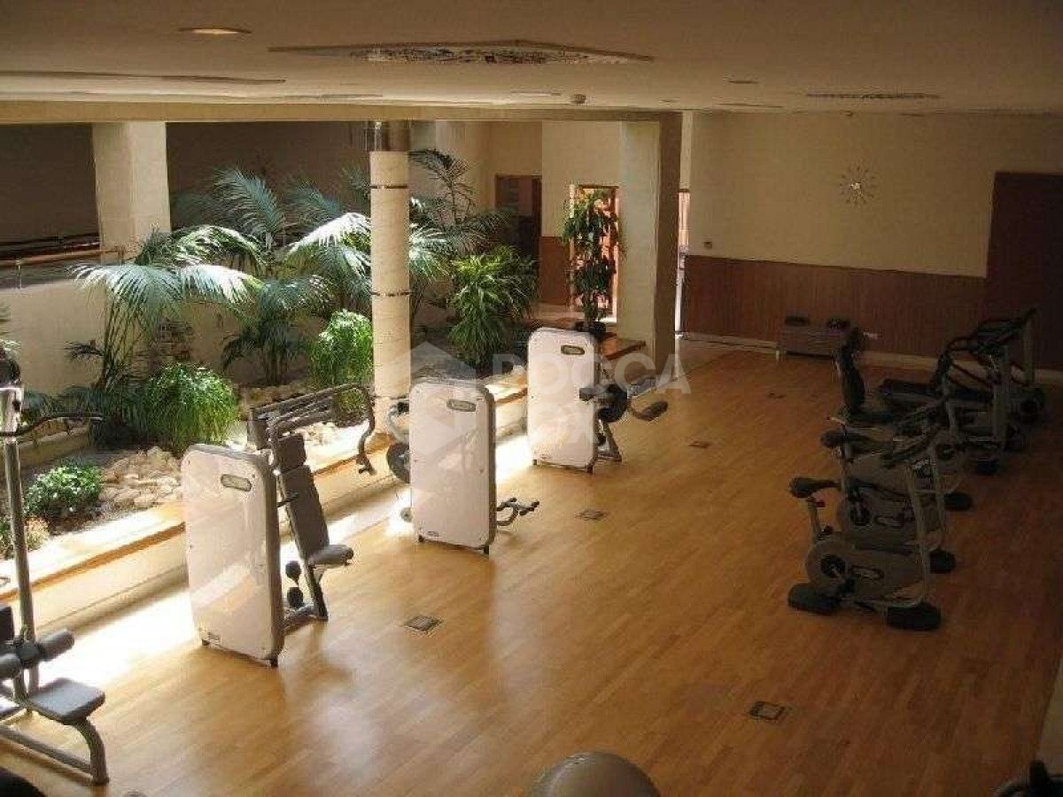 Stunning 2 Bedroom Apartment in Puerto Banus