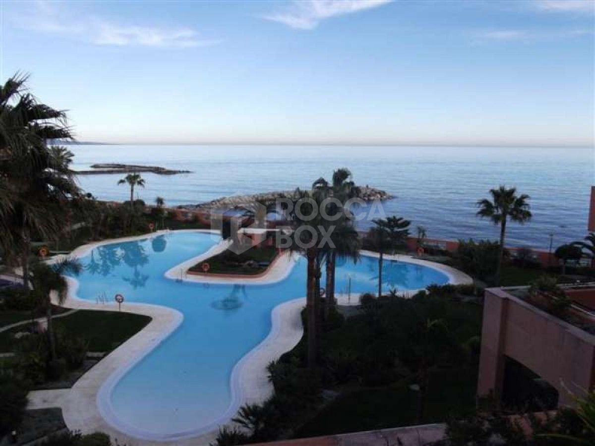 Stunning 2 Bedroom Apartment in Puerto Banus