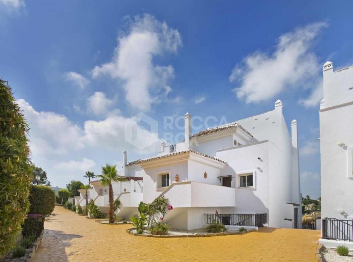 New Apartments and Penthouses for sale in Aloha Royal in Nueva Andalucia