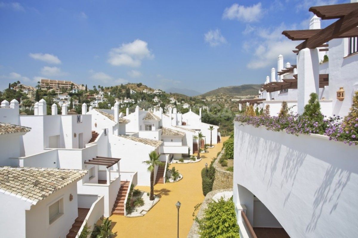 New Apartments and Penthouses for sale in Aloha Royal in Nueva Andalucia