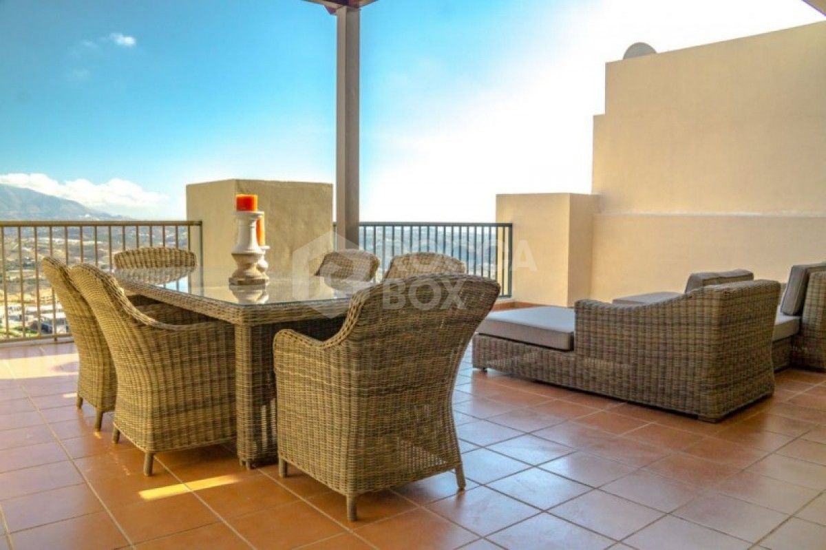 BEAUTIFUL 2 BEDROOM APARTMENT FOR SALE in La Cala de Mijas