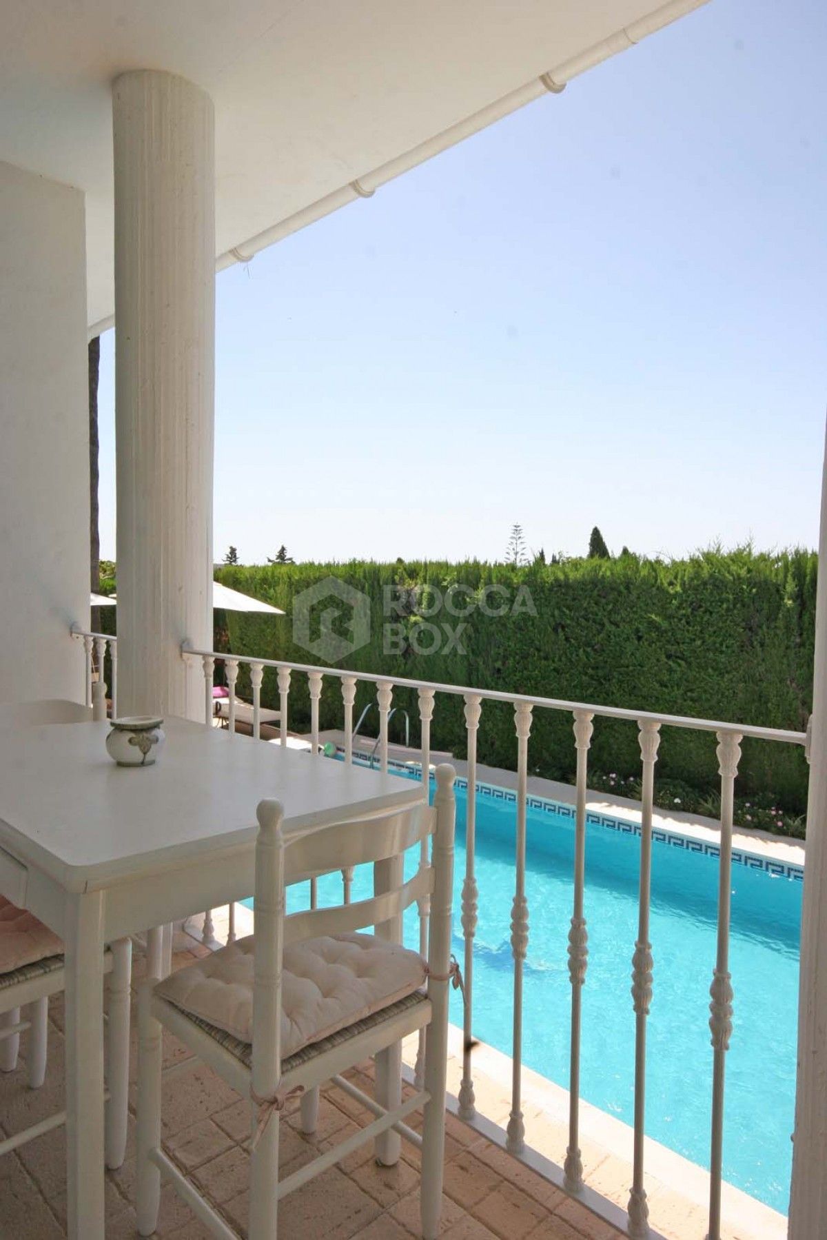 Beautiful 5 bedroom villa in El Paraiso,Estepona.