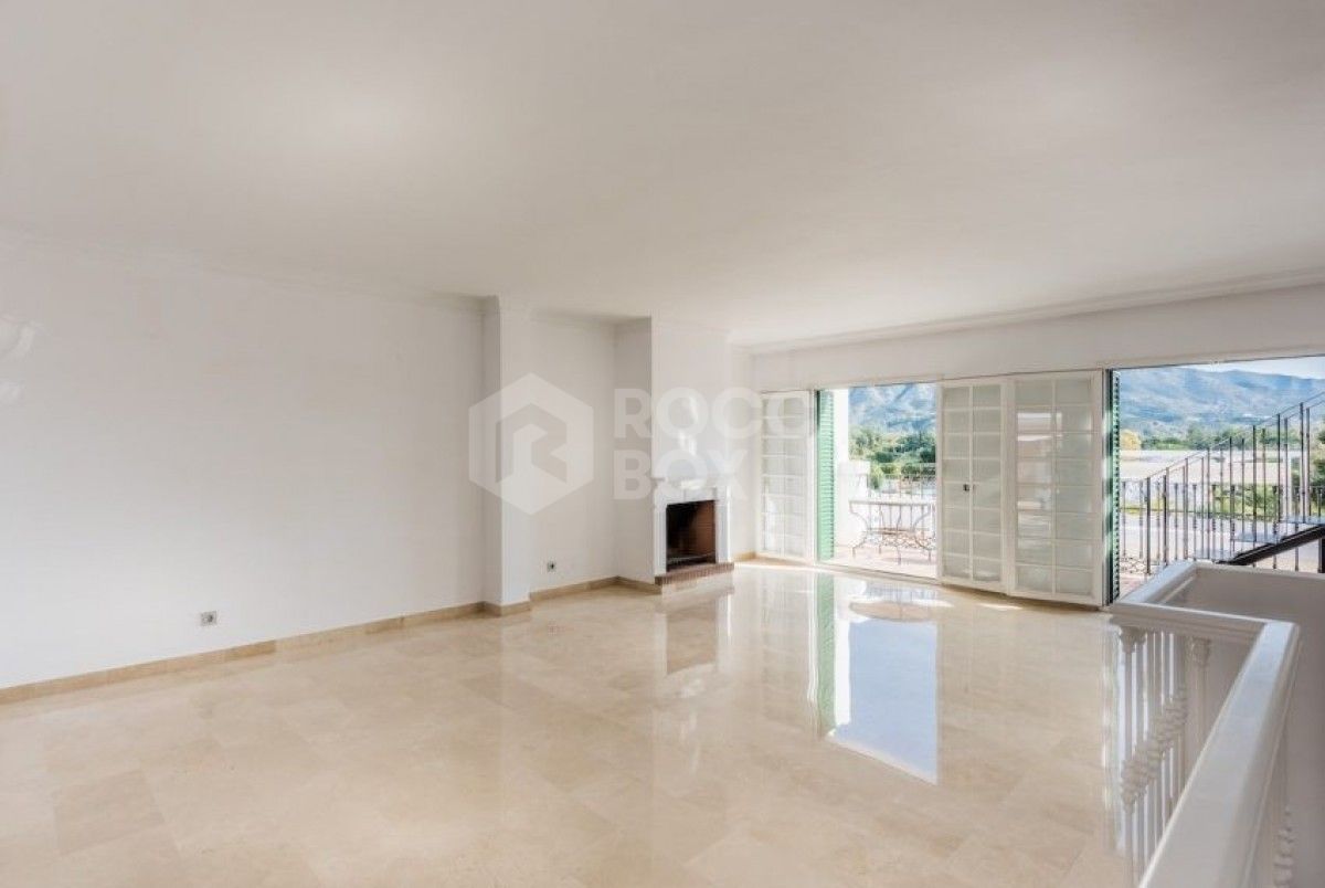 Stunning 3 bed twonhouse for sale in Aloha Pueblo in nueva andalucia