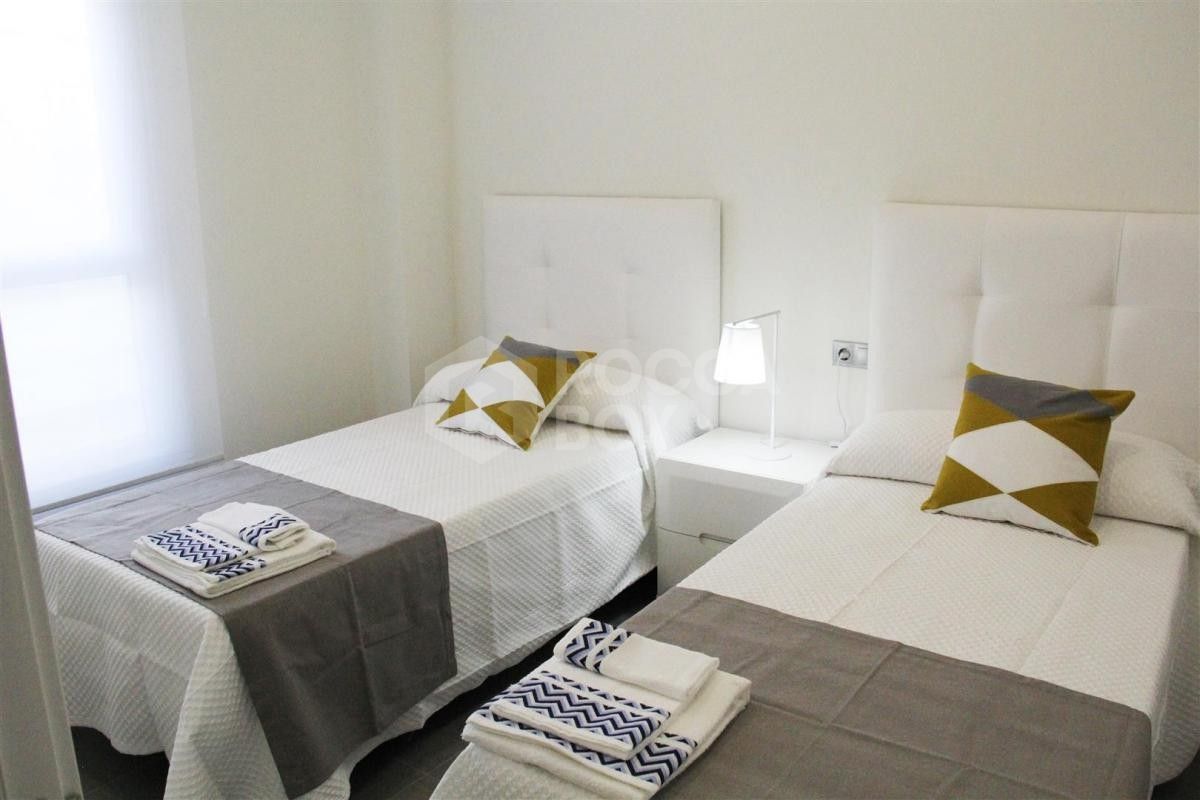Brand new three bedroom apartment for sale in Nueva Andalucia.