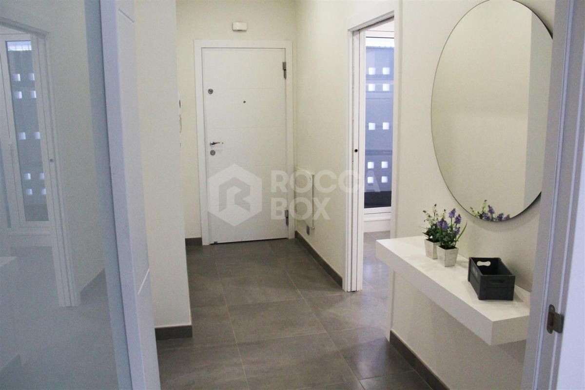 Brand new three bedroom apartment for sale in Nueva Andalucia.