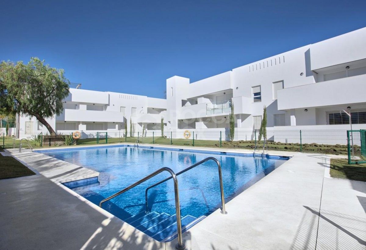 Brand new three bedroom apartment for sale in Nueva Andalucia.