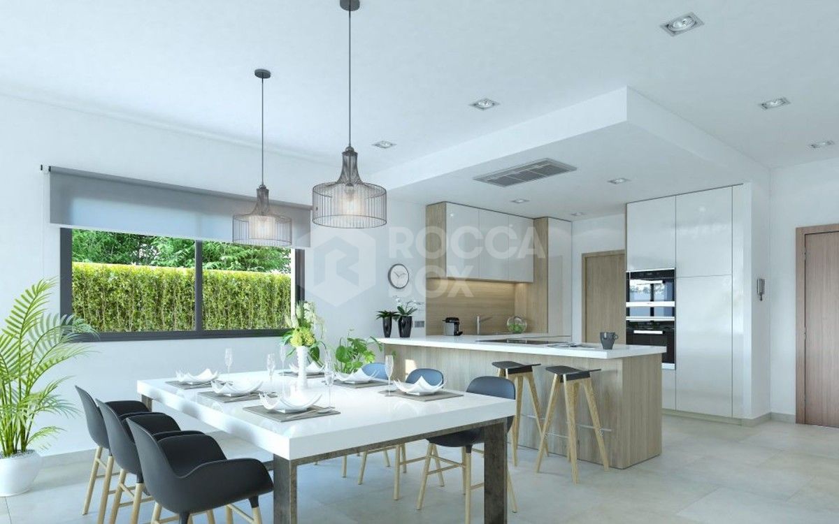 Luxury Town House with Private Pool and Garden in Estepona, Malaga