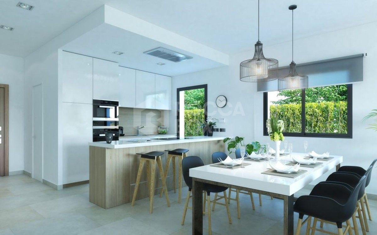 Luxury Town House with Private Pool and Garden in Estepona, Malaga
