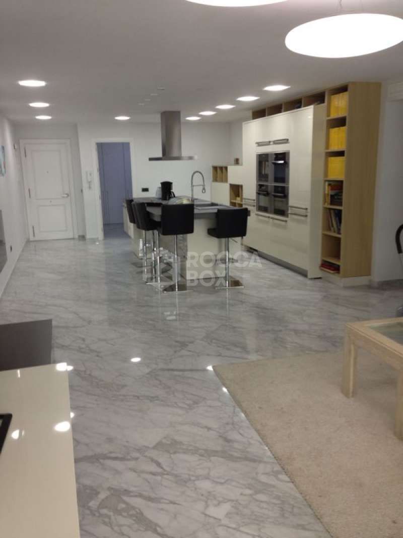 Apartment for sale in Puerto Banus, Marbella (All)