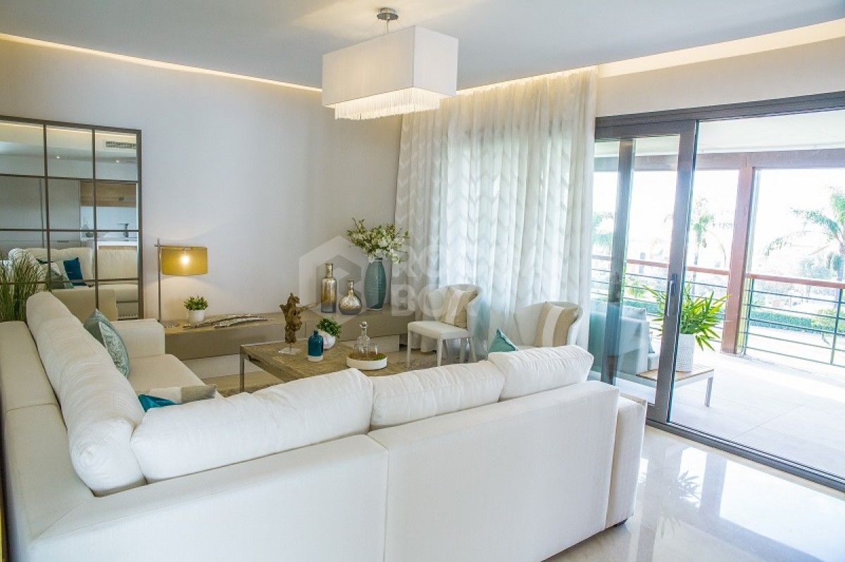 New built modern 3 bedroom ground floor apartment with large terrace in Benahavis