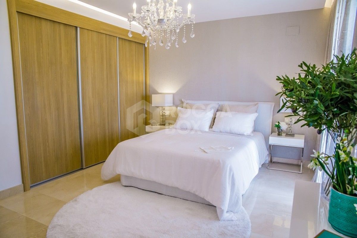 New built modern 3 bedroom ground floor apartment with large terrace in Benahavis