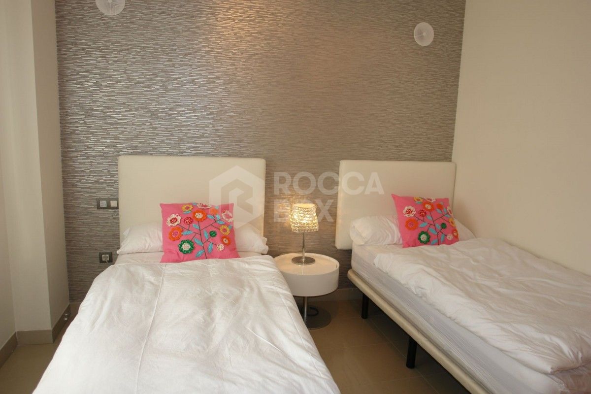 Apartment for sale in Estepona